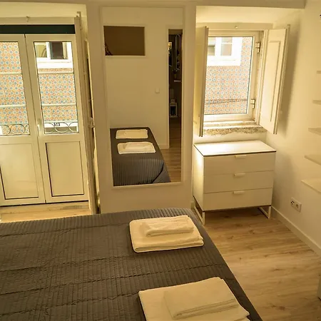 On Olive Flat Apartment *